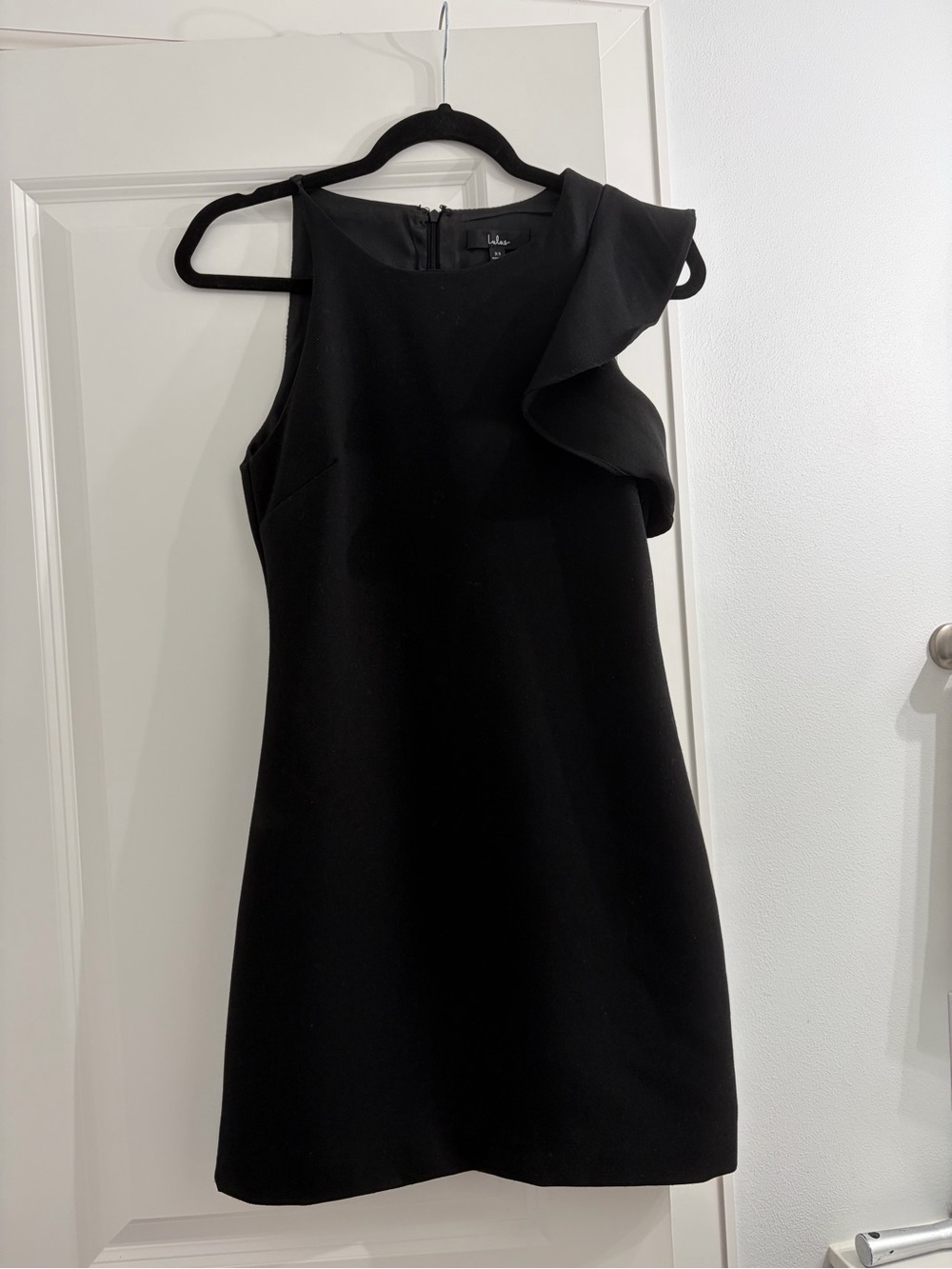 Black Sleeveless Ruffle-Shoulder Dress - Women